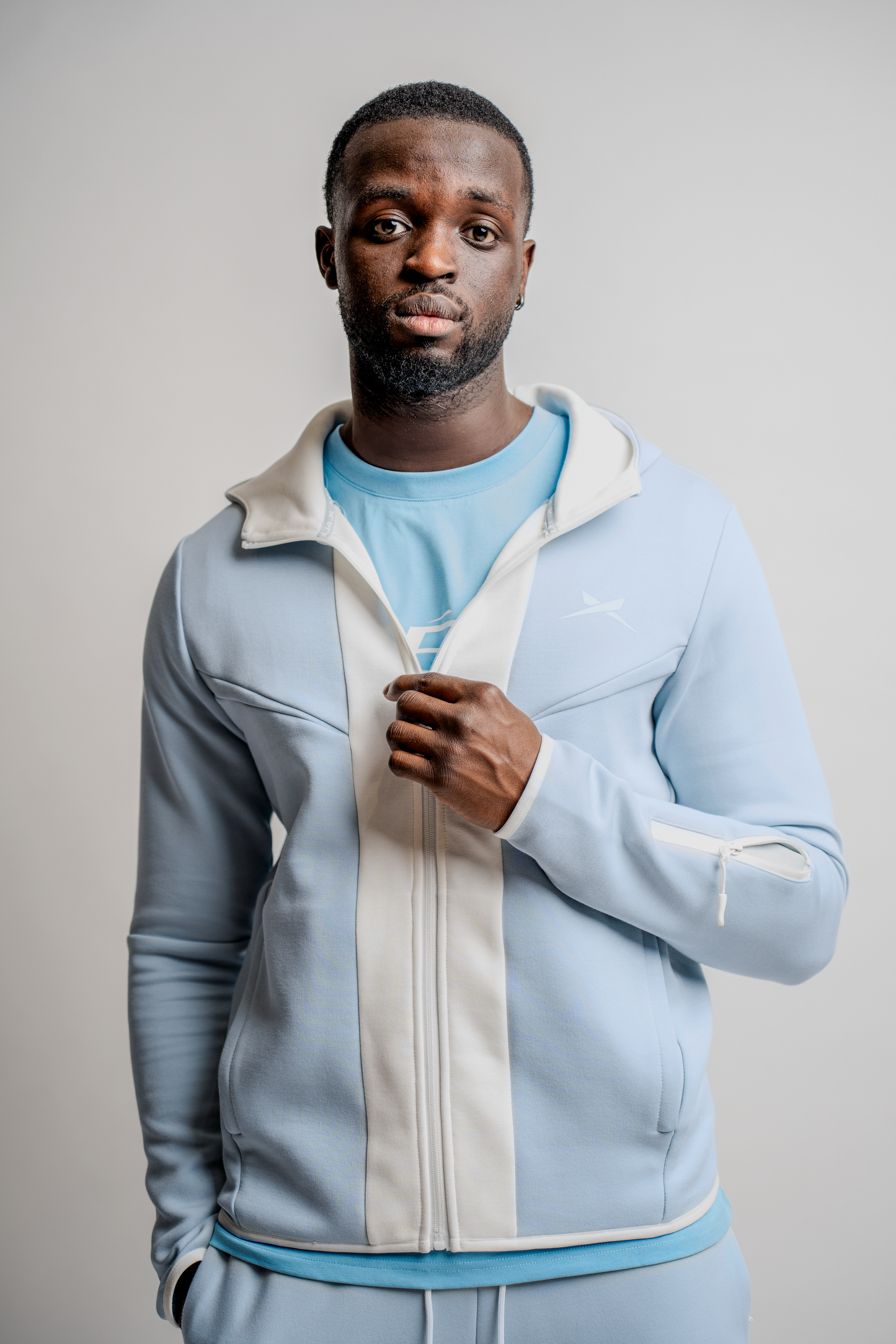 TECH BLUE SWEATJACKET