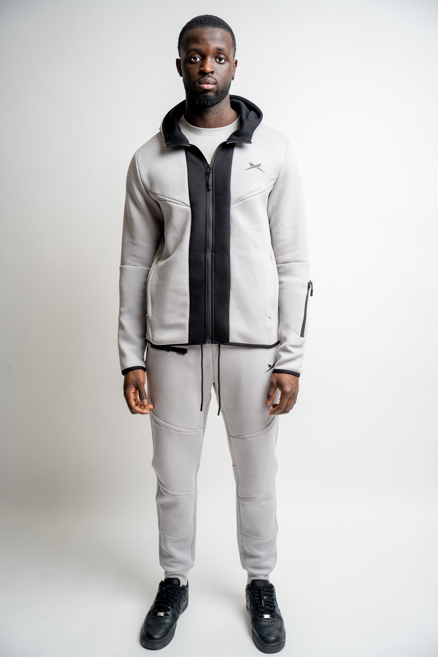TECH GREY SWEATJACKET