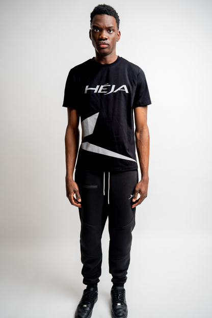 BLACK T-SHIRT