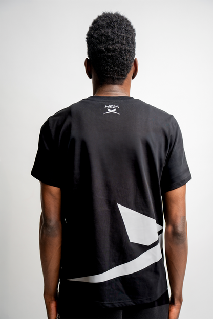BLACK T-SHIRT