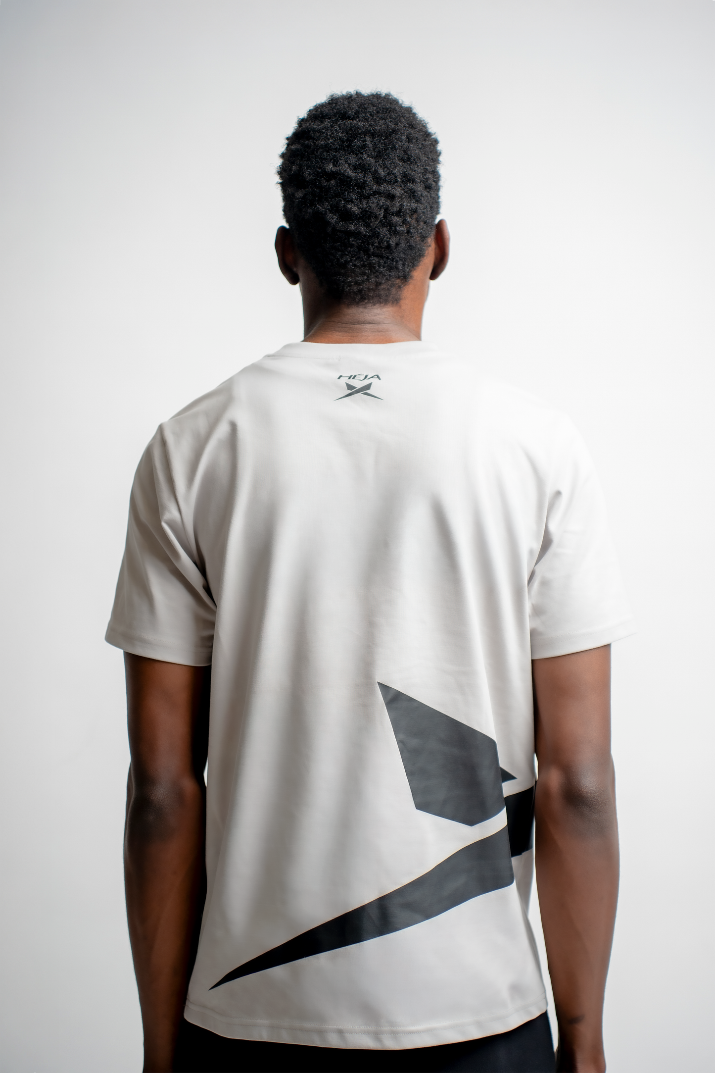 GREY T-SHIRT