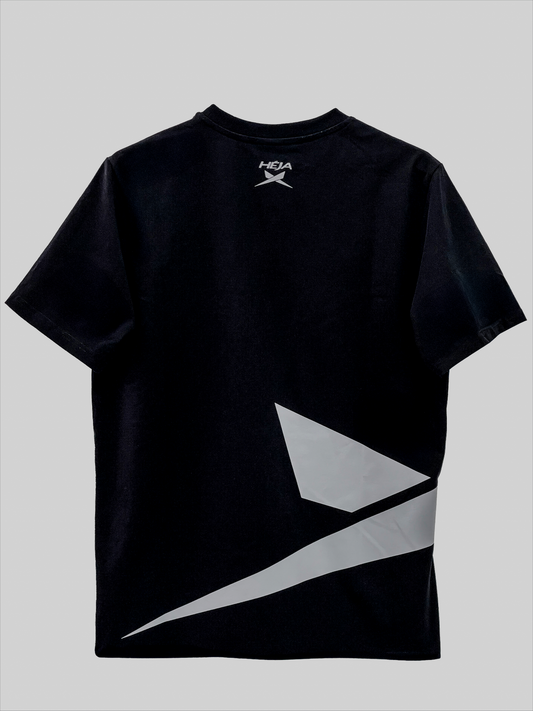 BLACK T-SHIRT