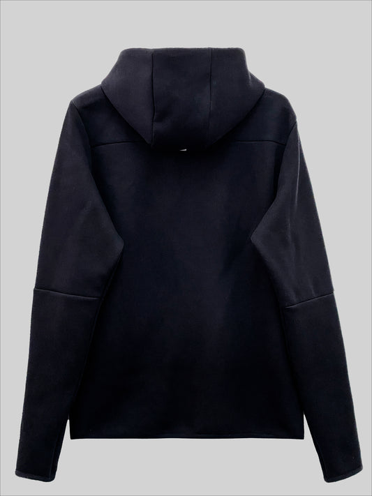TECH BLACK SWEATJACKET